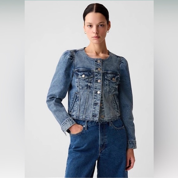 GAP Jackets & Blazers - Gap Cropped Puff Sleeve Raw Hem Denim Jacket